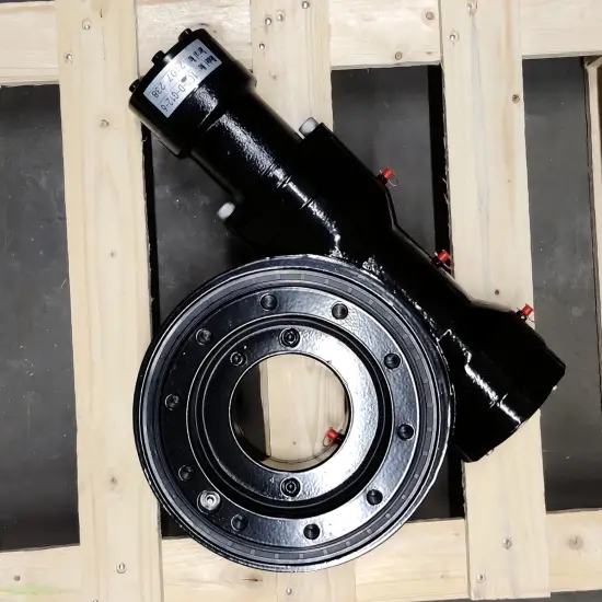 MER7 hydraulic slew drive — bottom view